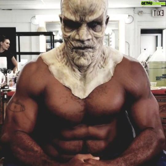 LaMonica Garrett - 2.3K Likes - #TBT That time i got to play 2 iconic DC characters from one of my favorite comic books growing up. #crisisoninfiniteearths With the #arrowverse coming to an end, I took a trip down memory lane. Such a fun experience #themonitor Thank you @gberlanti @marcguggenheim @davidrapaport 🙌🏾 @supergirlcw @cw_arrow @cwtheflash @cwbatwoman @cw_legendsoftomorrow #dccomics #dcuniverse #marvwolfman #georgeperez #flash #arrow #supergirl #batwoman #legendsoftomorrow #elseworlds #bts
