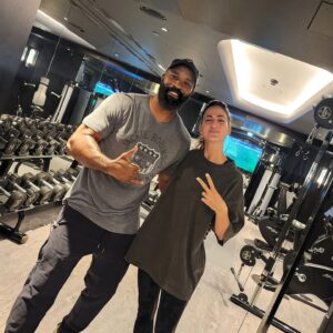 LaMonica Garrett Instagram - Swipe ⬅️ So excited to be teaming back up with my @terminallistpv family for the prequel #DarkWolf on @amazonprime 
Right before we went to camera to start the season, a few of the cast got together to get a workout in at @jayglazer gym Unbreakable.. And I think it's safe to say we all crawled outta there a little broke... haha 
@derwinjames put us through one of his workouts getting reading for his next season with the @chargers 
😓😓😓
What a great start in LA before heading to Budapest to continue filming. A video with much more Budapest scenery coming shortly, I think I walked about 15k steps a day on my days off... Can't wait for y'all to check this new season of #terminallist  It's gonna be 🔥🔥🔥
@jackcarrusa @digiliofilms @prattprattpratt Thank You! 
🙏🏾🤙🏾💪🏾