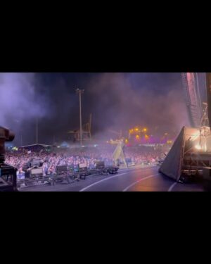 Labrinth Instagram - @portolafestival thank you for enjoying my dreams with me… I hope it inspires yours, love 🤍🖤🩵