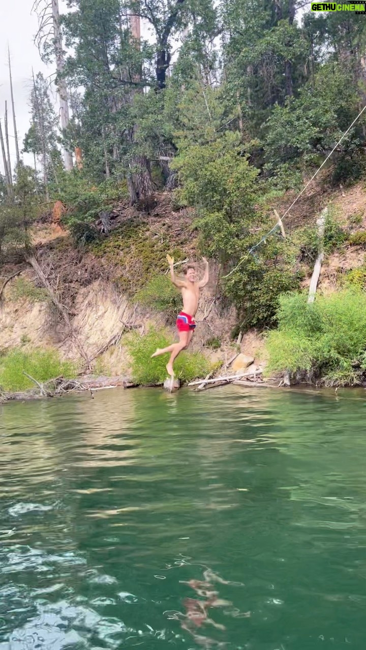 Lachlan Buchanan - 3 Likes - Kinda shat the take-off but made up for it with a smooth entry 😎💦💅🏽
#basslake #idiots #california #treejumping #lakelife