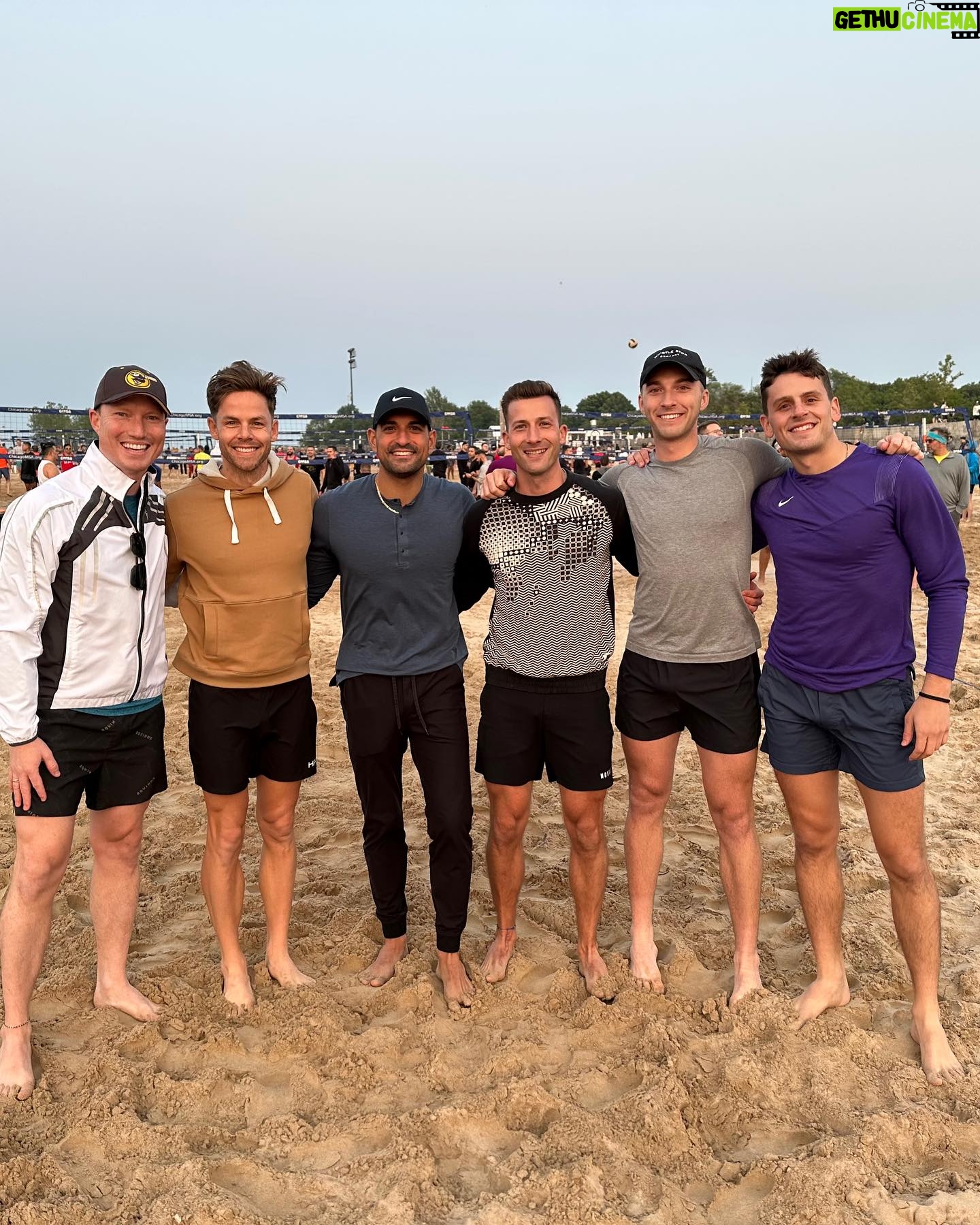 Lachlan Buchanan - 3 Likes - Some bits of a Chicago Summer so far…☀️😎🥳
#Chicago #Summer #Escape #Mates #FunInTheSun