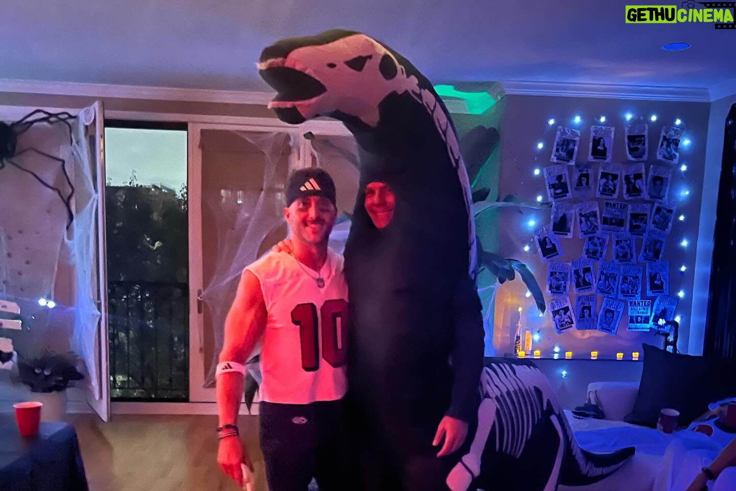 Lachlan Buchanan - 3 Likes - I came.
I saw.
I stood in the corner most of the night.
Happy Halloween!🎃
#Halloween #CostumeParty #Mates #Idiot