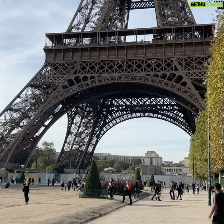 Lachlan Buchanan - 3 Likes - Je suis à Paris 🇫🇷🥐😍🧀
#Paris #France #Travel #EiffelTower #ArcDeTriomphe #IAmKenough #Aussies #Adventure #Autumn #CheeseAndWine
