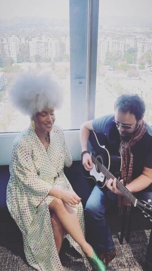 Lady Blackbird Instagram - A little acoustic version of Baby with @itschrisseefried
