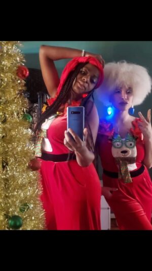Lady Blackbird Instagram - Flashback Christmas Eve 🎄

📸 @ashphotoagency