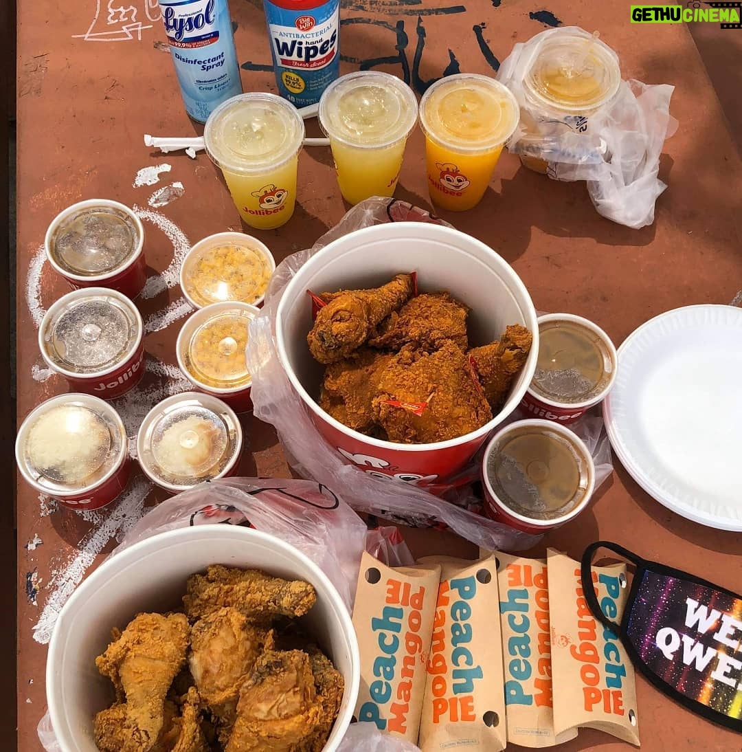 Lady Red Couture - 890 Likes - Just got out to have lunch in the park with my Sis Addie! We tried @jollibeeus Omfg, this is some GOOD chicken that is NOT gross! Very fresh and yummy! The little park was cute too! Nice for the price too! #stuntqueen #ladyred #hillshirefarmgeat #heyqween #becausetheyneedit #thugwhisperer #blackgirlmagicla #ladyboss #transvisibility #transattracted #fambam #hellogrinder #tittesonyourback #overthosewhodontsupportlgbt