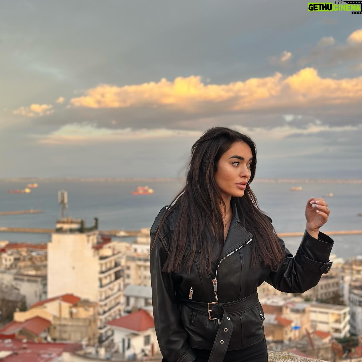 Laetitia Lina Derridj - 12.9K Likes - 🇩🇿💚