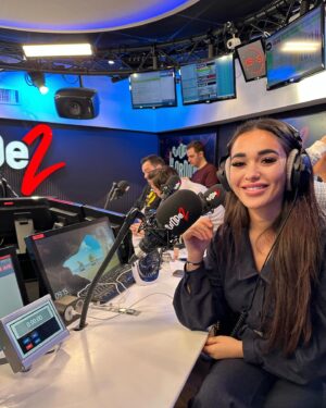 Laetitia Lina Derridj Instagram - Dans quelques jours je vous annoncerai si je suis toujours en couple avec Sophianne ou si nous avons refait nos vies.
Je suis désolée de ne pas pouvoir vous l’annoncer aujourd’hui car beaucoup  n’ont pas terminés de regarder les derniers épisodes d’Ultimatum et ce serait dommage de spoiler.
D’ici quelques jours je reprendrais ma vie normale, je partagerais mon quotidien avec vous.
Je vous remercie énormément pour les messages bienveillants que je reçois, je les lis tous et j’essaye d’y répondre au maximum 🫶🏻
Prenez soins de vous ❤️

In a few days I’ll tell you if I’m still in a relationship with Sophianne or if we’ve rebuilt our lives.
I’m sorry I can’t tell you today because many have not finished watching the latest episodes of Ultimatum and it would be a shame to spoiler.
In a few days I’ll be back to my normal life, sharing my daily life with you.
I thank you very much for the kind messages I receive, I read them all and I try to answer them as much as possible 🫶🏻
Take care of yourself ❤️