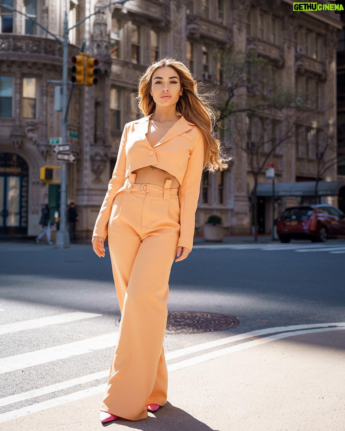 Laetitia Lina Derridj - 2.7K Likes - Thanks @boohoo ✌🏼
Outfit by @boohoo
Stylist @nellycaps