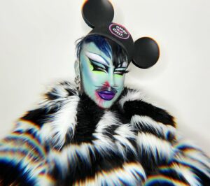 Laila McQueen Instagram - Thinking about Fergie cartwheels… 
-
-
Mug Inspired by @javi.x.gutierrez