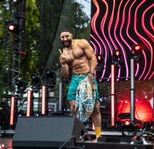 Laith Ashley Instagram - @wehopride photo dump 🤪

Thank you so much for thinking of me for the incredible honor of Grand Marshall alongside the insanely talented @niecynash1, @jessicabettsmusic, and @melissamccarthy.