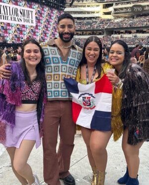 Laith Ashley Instagram - Grateful I got to share time and space with you all! ♥️💫 #theerastour