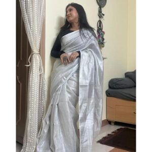 Laksha Shetty Instagram - Gorgeous naari in gorgeous saree 😍💃🤍
.
.
.
.
.
.
.
.
.
.
.
.
.
.
.
.
.
.

#saree #sareelove #instagood #gorgeous #naari #instalife #instapic ##instafam #instagram #live #love #laugh #happyme #happysoul #happymind