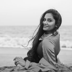 Actress Lakshmi Priyaa Chandramouli HD Instagram Photos and Wallpapers May 2024