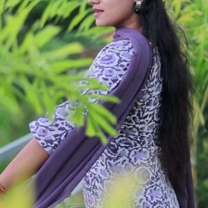 Lakshmi surendran Instagram - പാട വരമ്പോരം ചാഞ്ചാടും ❤️❤️❤️❤️

Manjil Virinja Poovu  Everyday  at 7.30 pm  Mazhavil Manorama || manoramaMAX 
 
#ManjilVirinjaPoovu #MazhavilSerial #MazhavilManorama #manoramaMAX #ViralCut #newyear #bts #manjilvirinjapoovu #bts