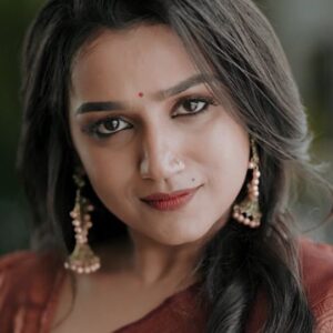 Lakshmi surendran Instagram - Recent shoot 📽️
Featuring @lakshmisurendranofficial 
Makeover @cinderellamayas
Costume @y_not_boutique 
Stylist @susancherian2004
Cut & grade @sanjay_sasidharn

#trendingreels #instaviralvideo❤️❤️🎶 
#viral#virelvideos#tamil#tamilsong
#virelreelsvideo ♥️serial
#acteresslife #malayalamsearialacteress
#virelreels#reelsinstagram 
#coustume