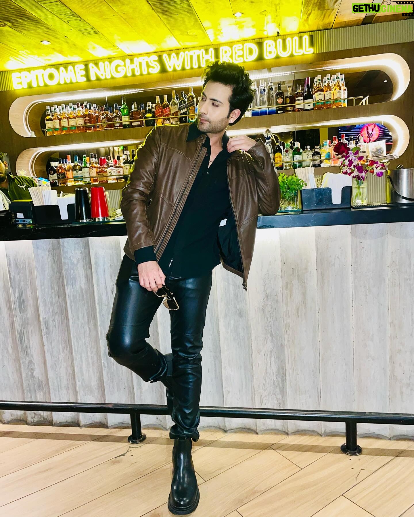 Lakshya Handa - 1.1K Likes - Caption Nahi Hai , Tension Bhut Hai , Chahiye ? 🤓🥴
.
.
.
#lookoftheday #mood #caption #jacket #look #fashion #style #epitome