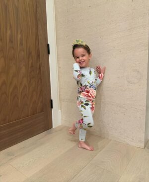 Lala Kent Instagram - Little moments: We went to Palm Springs for Mama’s Day, I’ve continued working out super hard with these bands from Amazon 😎, brought my bump out (again) for Lovers & Friends in Vegas which was cancelled last minute, saw the best documentary called Movie Pass Movie Crash, celebrated @jaredlips being Visionary of the Year, took O to Disney, & finally got compression socks bc I have mad water retention this pregnancy.