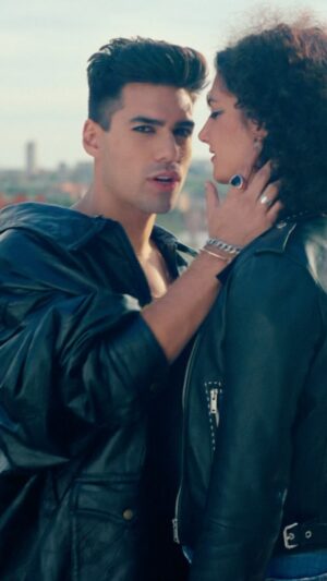 Lalo Brito Instagram - #Sólotú YA ESTÁ DISPONIBLE EN TODAS LAS PLATAFORMAS KEMOSION!! Dénle mucho amor! 🪩🩶💃🏼🕺🏻⚡️ 

Dirección y producción: @silviagil.cine 
Productor ejecutivo: @lalobrito 
DoP: @_juliofernandezz 
Asist cámara: @pombo_fps 
Foto fila: @albertm_77 
Editor/color: @soytevan 
Make up Artist : @teresargot 
Talent manager: @kocovega 
Casting: @bookcasting_madrid 
Actores: 
@juditbeltripanisello @carlossierram @lucmorry @kikemunsa 
Publicista & Project manager: @xelhalimon 
Letra y música: @lalobrito @cherryakemx 
@oscarcalderonmx 
Producción: @ocrecordsmx 
Distribuidora: @lennonmxoficial 
Gracias a todos por su entrega y su energía hermosa!! 

LINK EN BIO Dénle mucho amor!!