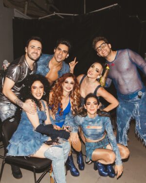 Lalo Brito Instagram - Sigo sin superarte Monterrey!! Gracias por hacer un sueño hecho realidad nos vemos en Noviembre para gozar juntos otra vez 🥹👊💛⚡️ 

 Gracias crack @carlos_rdzph 📸💥