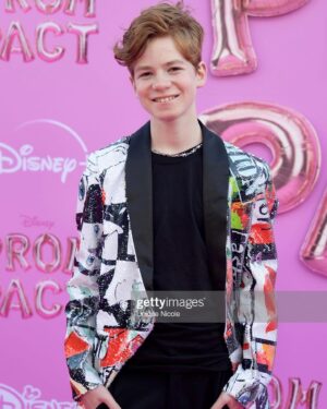 Landon Gordon Instagram - About last night… you guys know I love to get my 🕺🏼 on. #PromPact is such a good movie. Thanks @disneychannel  @disneybrandtvpr  @disneyplus for the invite! My first prom was 🔥.