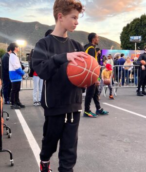 Landon Gordon Instagram - #ChangCanDunk premiere @disneyplus @disneybrandtvpr 

Thank you @nike @nikebasketball 
Styled @xmccallx