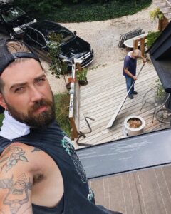 Lane Toran Instagram - Fun lil build with Papa Lane. Needed some shade on this deck. Swipe all the way for our new fav spot when it rains ☔️ #diy #awning #blackhouse #deck #remodel