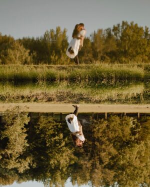 Lane Toran Instagram - A dream.
.
.
Thank you @celiarawsonphoto for capturing our engagement photos. 117 days until forever.