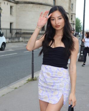 Lang Khê Tran Instagram - Good afternoon Paris ☀️
