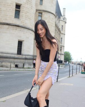 Lang Khê Tran Instagram - Good afternoon Paris ☀️