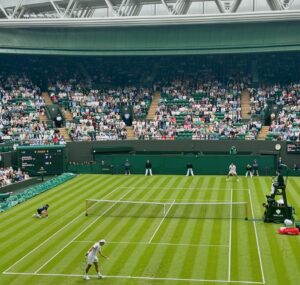 Lara Dutta Instagram - Day 1 of Wimbledon done and dusted! I feel so privileged to enjoy this Mecca of tennis alongside my amazing man @mbhupathi , who every time he enters these gates, feels like he’s come home! 🥰. And to now enjoy it with our daughter, who loves it as much as him!! 🥰🥰🥰. 

@nagalsumit played some top quality tennis yesterday! Played his heart out!