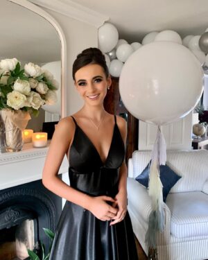 Lara McDonnell Instagram - “life is a party. dress like it.” - Audrey Hepburn