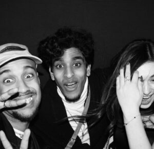 Lara McDonnell Instagram - photobooth fun