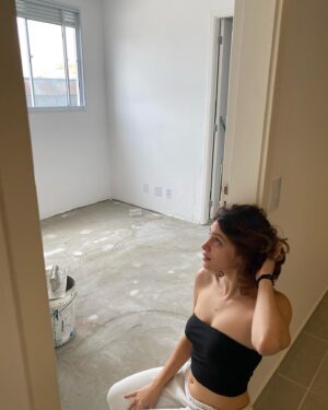 Lara Tremouroux Instagram - bom dia!!! (não é meu tá gente)