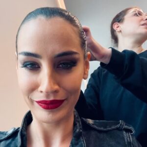 Lara Wolf Instagram - München - ich komm bald wieder!  you were a blast! Will hopefully soon be announcing this incredibly fun project! Thank you @andaz hotel for the spectacular stay! We‘ll be back again. #munich #germany #actress #working #campaign #shoot #creative #brilliance #travel #❤️ #gratitude