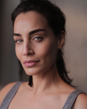 Lara Wolf Instagram - Officially my new headshots!  Thank you @philsharp 🖤💪🏽🚀 #photographer #uk #rockstar #artist #headshot #portrait #nyc #actorslife