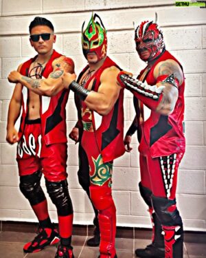 Laredo Kid Instagram - Hoy en Cd Juárez nace la nueva facción 
LA FRATERNIDAD 
@dragotripleaaa @dinamico_aaa v venimos a conquistar territorio y demostrar el talento élite nada puede detenernos…