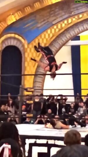 Laredo Kid Instagram - LAREDO MOONSAULT ELBOW DROP 🔥

#wwe #oscuridad #garlogarra #elaguiladelriobravo #aew #tnawrestling #luchalibremexicana #luchalibreaaa #gcw #pwg