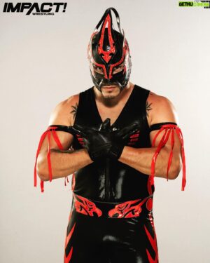 Laredo Kid Instagram - Nada Puede Detenerme!!!
..
.. 
#buyazze #eláguiladelríobravo🦅 #exatlonmx #nothingcanstopme #luchalibre #wrestling #impactwrestling #love #fitnessmotivation

Crédito Foto : @beezzzzy