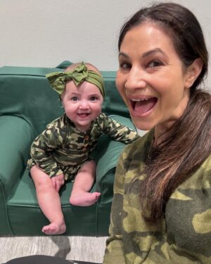 Larissa Wohl Instagram - On Monday, we match 👯‍♀️ 🩷
•
•
•
#mom #mama #momlife #mommy #momnashville #larissawohl #baby #babygirl #mybaby #mybabygirl #girlmom #daughterlove #daughter #emma #emmaelizabeth #workingmom #favoritejob #nashbabies #nashvillebaby #larissa #momhood #6months #6monthsold #sixmonthsold #halfbday #halfbirthday #larissawohl #stopgrowing #stoptime #lizziegirl #matchy