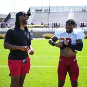 Larry Fitzgerald Jr. Instagram - One week until @AZCardinals football 🙏🏾 Can’t wait to watch my brothers do what they do.

And it’s the last Sunday of the year without the @NFL. Let’s go!!!