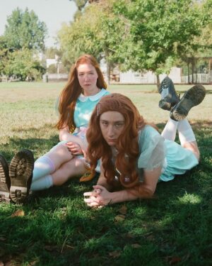 Larry Saperstein Instagram - Sorry, this table is for twin ghosts only 💕✨
.
📸 @stephsstories 
.
#shiningtwins #yas