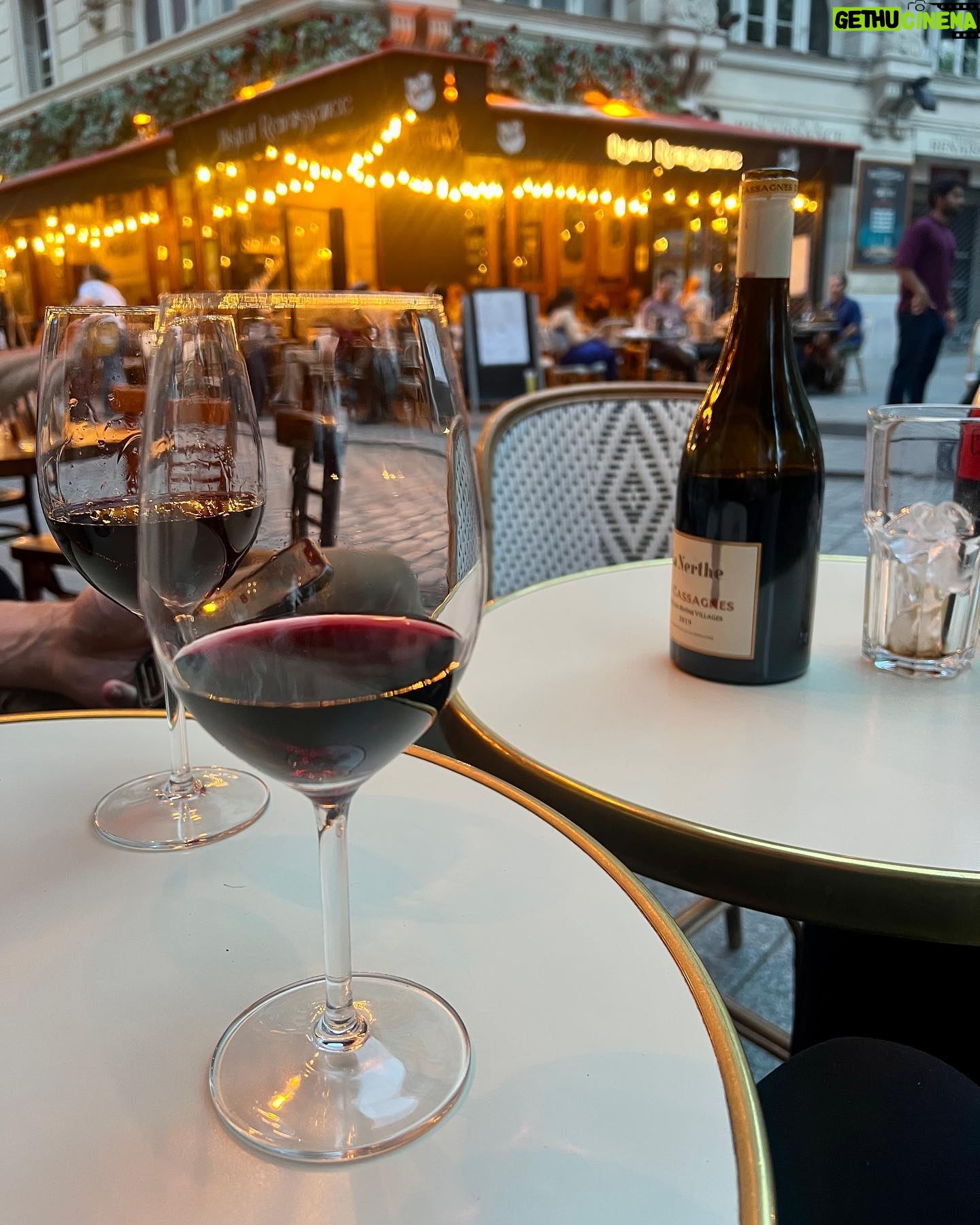 Lasse Rimmer - 3.5K Likes - Der er åbenbart kun en spontan beslutning og 15 timer inklusiv pauser fra Køge Bugt til Paris 🇫🇷🍷