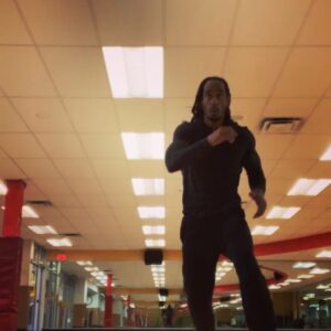 Lateef Crowder Instagram - Feliz ano novo! Happy new year! #capoeira #newyears #stayready #fitness #foradeforma #atetoomuch #lateefcrowder #brasil #brazilianfitness
