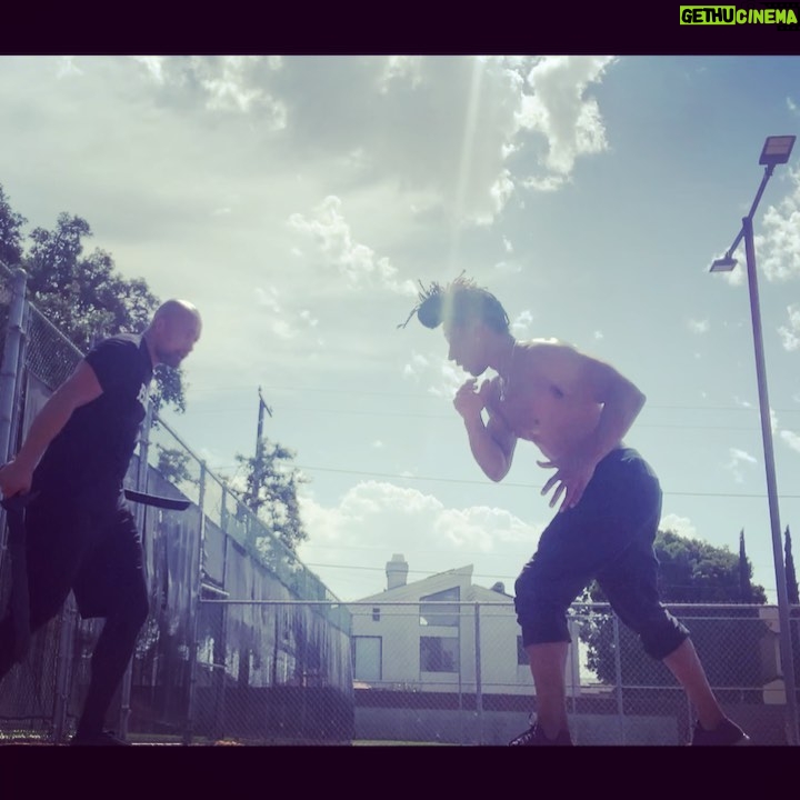 Lateef Crowder - 9.6K Likes - Still healing with my brother @enele.m before season 3. Thanks brotha for guiding me. This is the way! Just Preparando para temporada 3 do Mandaloriano com @enele.m tenha um ótimo quarta galera! #capoeia #treino #lateefcrowder #curando #healingthroughtraining #brasil #justmoving #tonga #nago #bantu #lateefcrowderdossantos #themandalorian #omandaloriano #thisistheway #stickisonlyaguide #bayareabrothas #oakland #sanjo