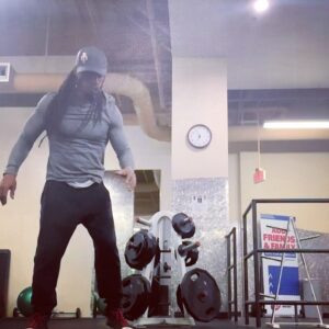 Lateef Crowder Instagram - Just trying to keep it funky on hump day! Also keeping Mandalorian skills tight!Tenha uma ótima quarta-feira!!!! #capoeira #lateefcrowderdossantos #themandalorian #mandaloriantraining #aquecimento #baiano #brasil #salvadorbahia #treino #training #artesmarciais #martialarts #fitness #lateefcrowder