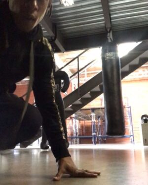 Lateef Crowder Instagram - Um Capoeira pode atacar de qualquer lugar!😂. Tenha uma ótima semana! A Capoeira can attack from anywhere!!!😂Have a great week #capoeira #salvadorbahia #disarm #training #funbeforework #lateefcrowder #caponinjitsu #lateefcrowderdossantos #monday #fitness #training #whenindoubtrunitout #fighting #running #fightandflight