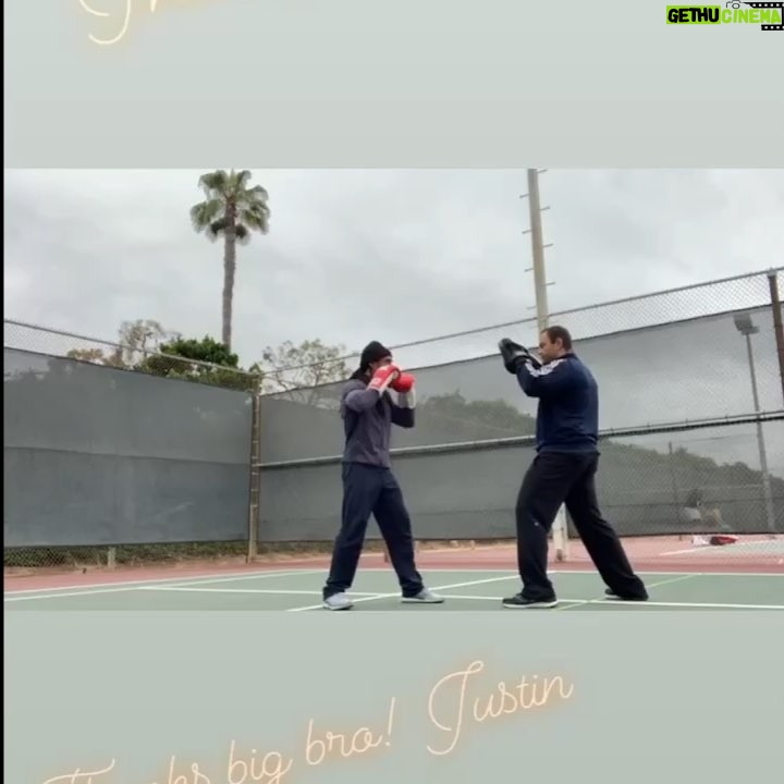 Lateef Crowder - 1.6K Likes - Treinando no domingo com meu irmão! Therapy Sundays was on point today! Stay tuned for more of these combos with capoeira. Thanks big bro! Justin is no Joke!!! #bros #therapysundays #workingshitout #combos #capoeira #indonesian #filipino #boxeo #lateefcrowderdossantos #treino #semfim #lateefcrowder #justinwilliams #martialarts #boxing #gettingnastywithit #rain #chuva #brasil #losangeles #baiano #fitness #training