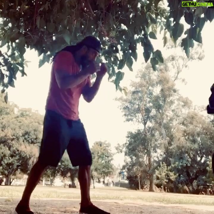 Lateef Crowder - 4.3K Likes - Thanks brotha @samlooc the man’s kicks still rock your soul. Especially in this 100 degree heat. We’ve traded our knowledge of capoeira and San shou/ Muay Thai for hella years. Helped me tremendously #bayarea #oakland #sanjose #sanshou #capoeira #china #brasil #capoeira #sanshou #baybrothers #fromthebaytola #100degreesoutside #stuntmen #actors #actiondirector #beenaminute #treino #training #martialarts #fitness #bros #quarantinebeard #lateefcrowder #samlooc #lateefcrowderdossantos