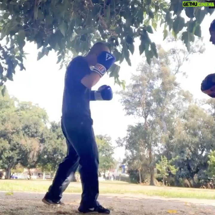 Lateef Crowder - 4.3K Likes - Thanks brotha @samlooc the man’s kicks still rock your soul. Especially in this 100 degree heat. We’ve traded our knowledge of capoeira and San shou/ Muay Thai for hella years. Helped me tremendously #bayarea #oakland #sanjose #sanshou #capoeira #china #brasil #capoeira #sanshou #baybrothers #fromthebaytola #100degreesoutside #stuntmen #actors #actiondirector #beenaminute #treino #training #martialarts #fitness #bros #quarantinebeard #lateefcrowder #samlooc #lateefcrowderdossantos